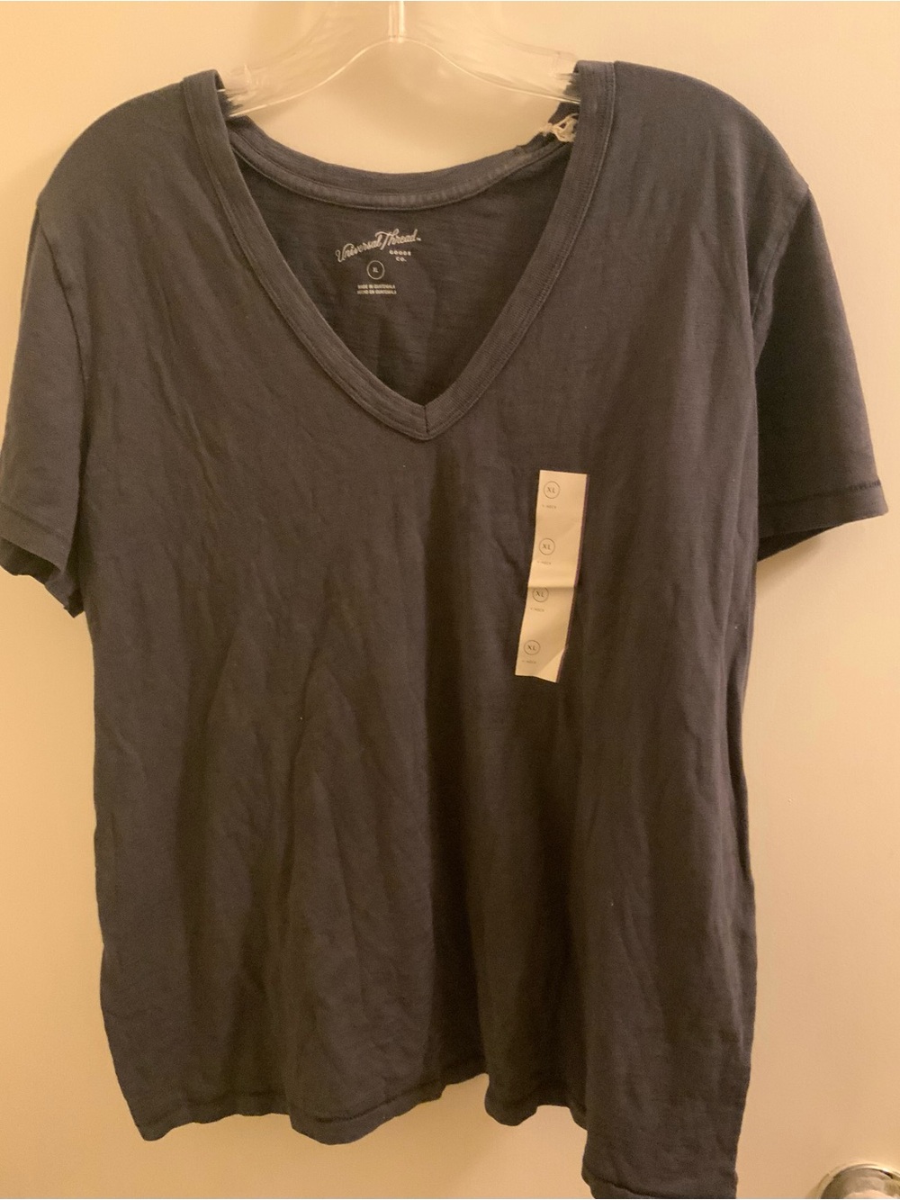 Universal Thread Women's V-Neck Tee in Zodiac Night